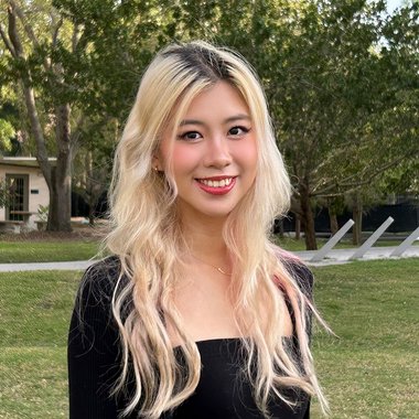 Katherine F. - Freelance 3d Designer