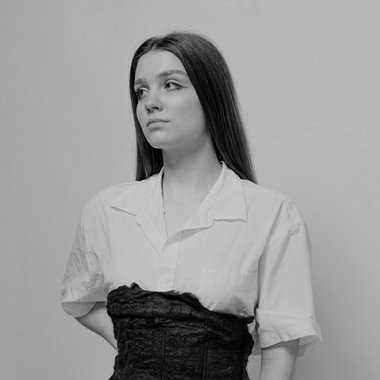 Vivien M. - Freelance Book Cover Designer