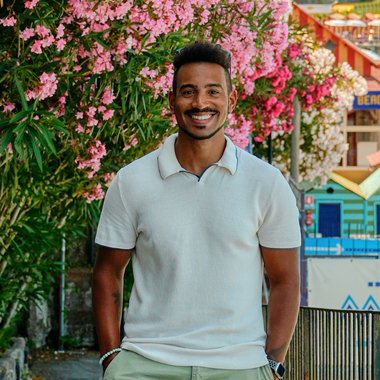 Clayton M. - Freelance Videographer