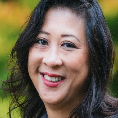 Mona B. - Freelance Copywriter