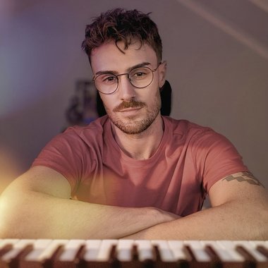 Sean T. - Freelance Film Composer