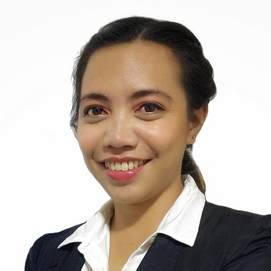 Rujelyn R. - Freelance Graphic Designer