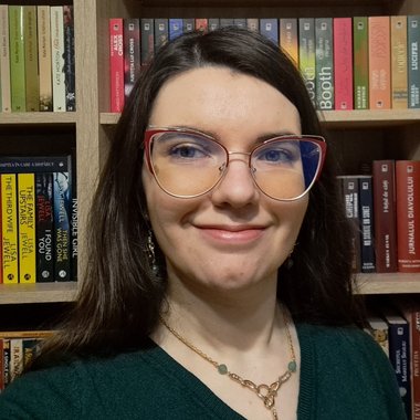 Andreea M. - Freelance Copywriter