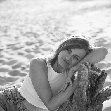 Marta - Freelance Hair And Makeup