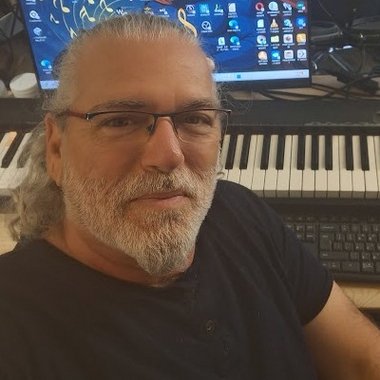 Boaz B. - Freelance Voiceover Artist