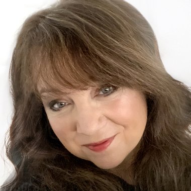 AMY C. - Freelance Content Creator