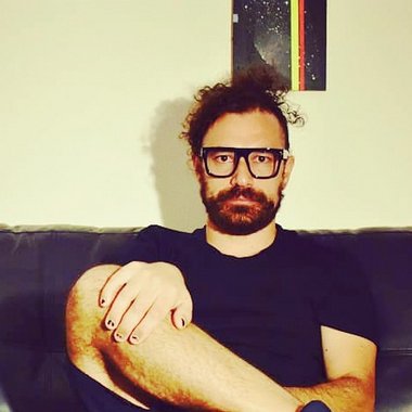 Jhonatan O. - Freelance T Shirt Designer