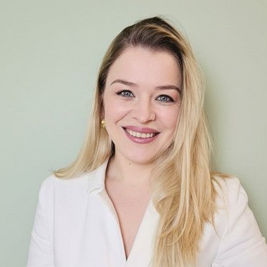 Elena K. - Freelance Instructional Designer