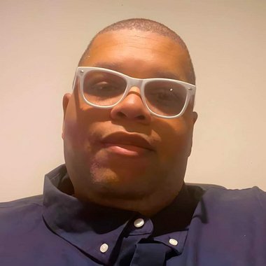 Kevin R. - Freelance Graphic Designer