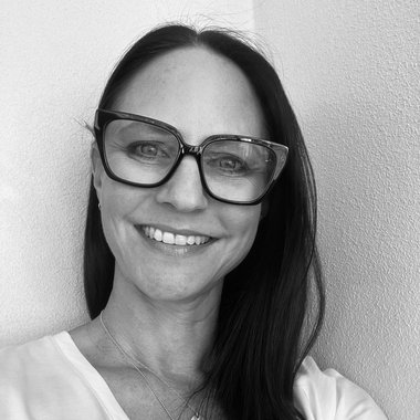 Natalie D. - Freelance Designer
