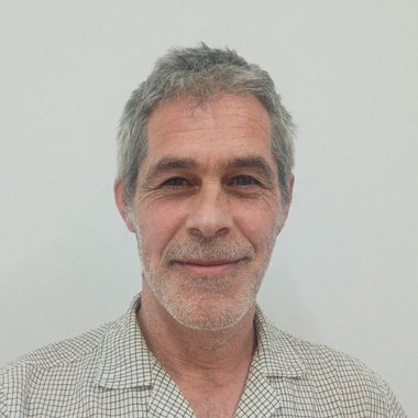 Mauro T. - Freelance Graphic Designer