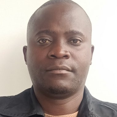 Samuel N. - Freelance Writer