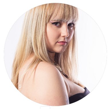 Cristina E. - Freelance Photographer