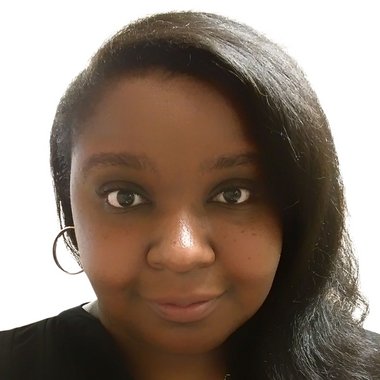 Monique W. - Freelance Ui Designer