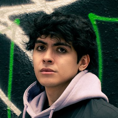 Santiago (. - Freelance Designer