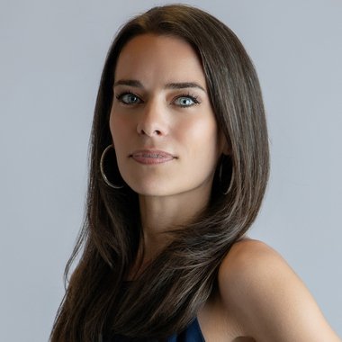 ReAnna R. - Freelance Brand Designer