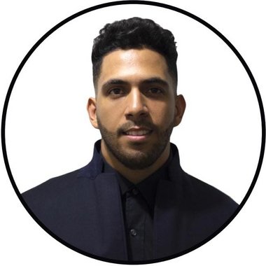 Oscar P. - Freelance Graphic Designer