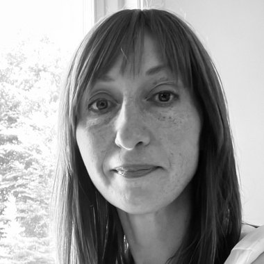 Saralisa W. - Freelance Interior Designer