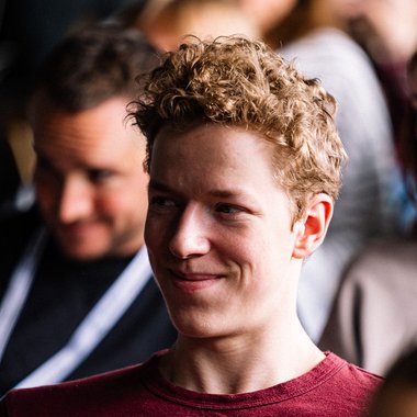 Adrian B. - Freelance 3d Visualizer