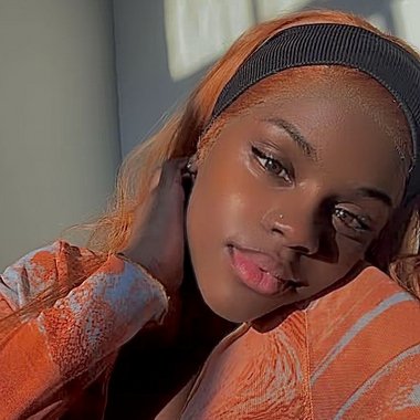 Lesedi R. - Freelance Singer