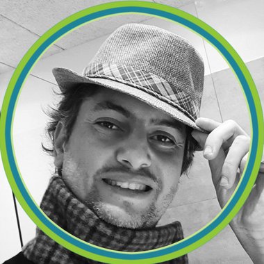 Amr M. - Freelance Graphic Designer