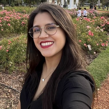 Daniela C. - Freelance Digital Marketer