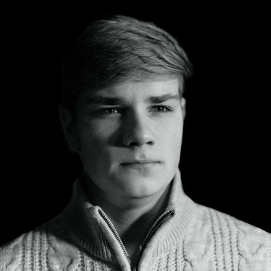 Robert E. - Freelance Content Creator