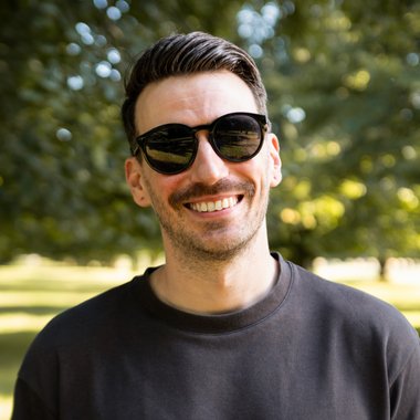 greg2788 - Freelance Graphic Designer