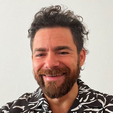 Nicolas R. - Freelance Data Visualizer