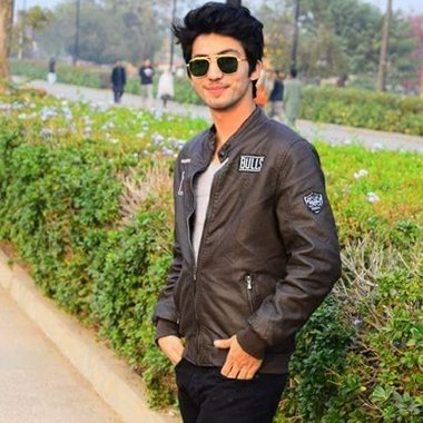 Ayaan s. - Freelance Singer