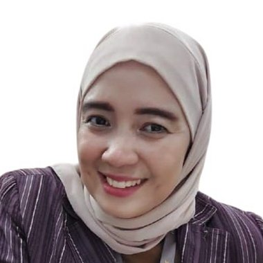Vera R. - Freelance Content Creator