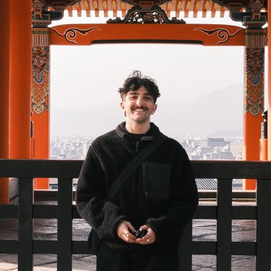 Jayden A. - Freelance Director Of Photography