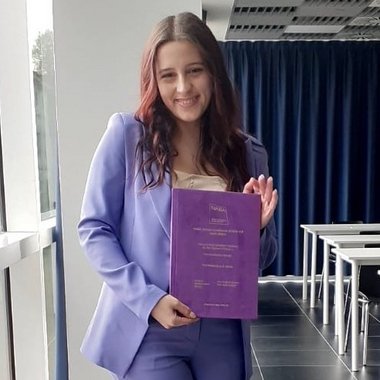 Raffaella B. - Freelance Illustrator