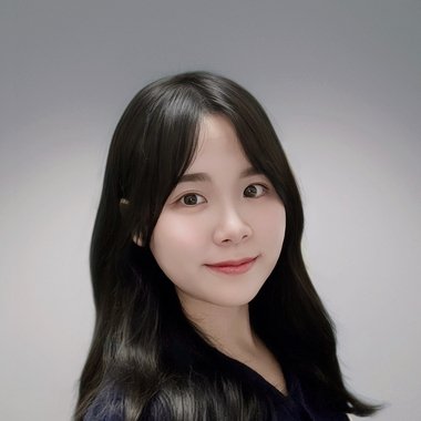 Ada K. - Freelance Ui Designer