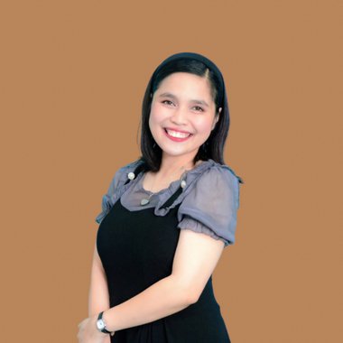 Rebecca C. - Freelance Digital Marketer