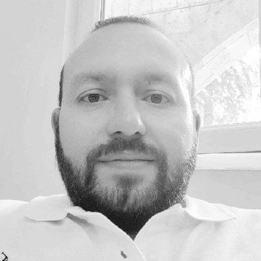 Karapet K. - Freelance Web Developer