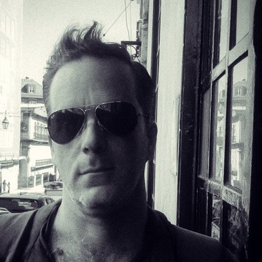 robertjameshanrahan - Freelance Guitarist