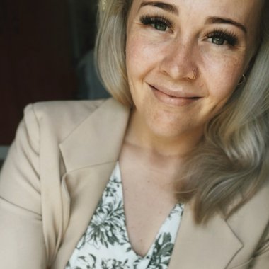 Rosie R. - Freelance Content Creator