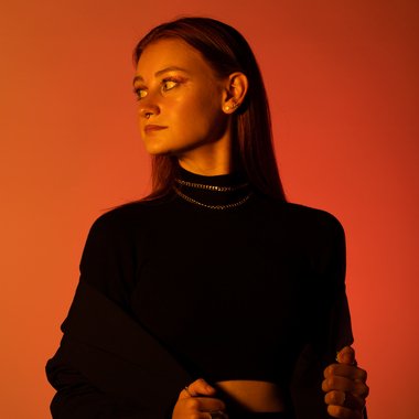 Daisy E. - Freelance Content Creator