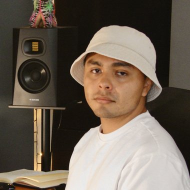 Ignacio R. - Freelance Singer