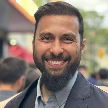 Alexander G. - Freelance Web Designer