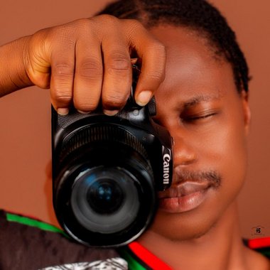 PETER A. - Freelance Videographer