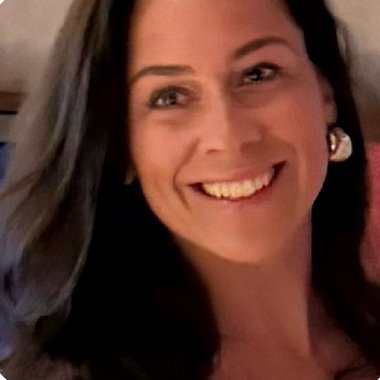 Deanna H. - Freelance Infographic Designer
