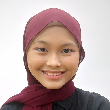 Vanny A. - Freelance Graphic Designer