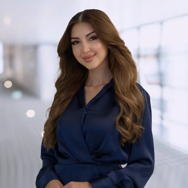 Meryem K. - Freelance Marketer