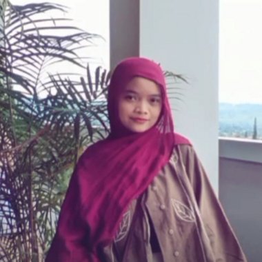 Siti N. - Freelance Content Creator