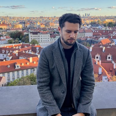 Gregory N. - Freelance Social Media Manager