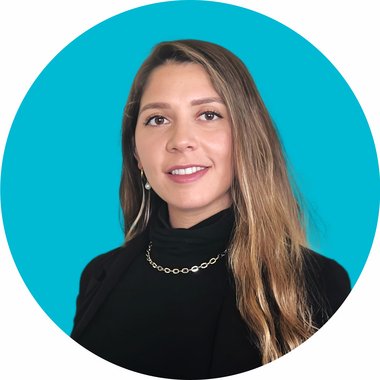 ELSA O. - Freelance Brand Designer