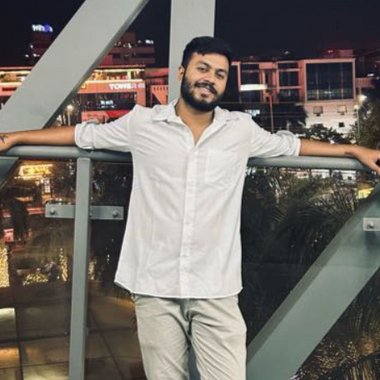 adarshvishwakarmaa32 - Freelance 2nd Assistant Director