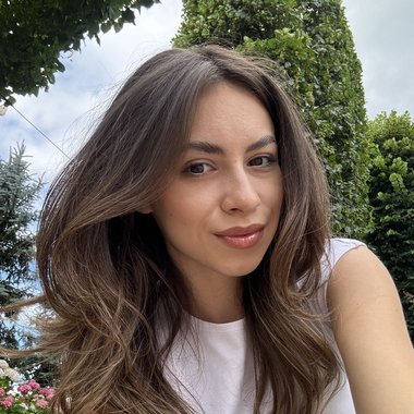 Miruna L. - Freelance Digital Marketer